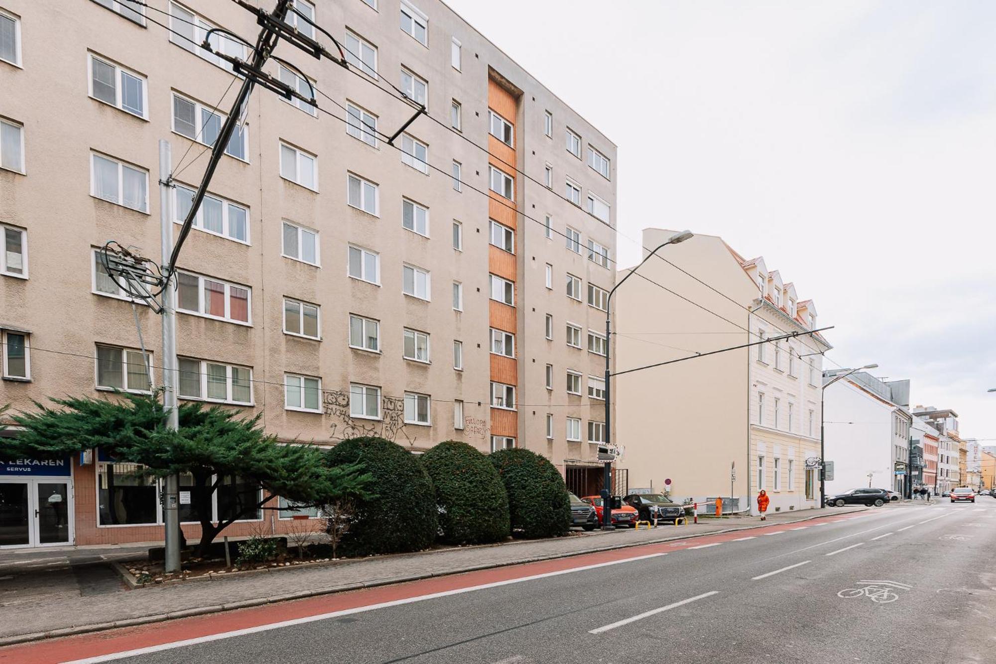 Skau 1 Old Town Family & Business Apartment Free Parking Bratislava Exterior photo