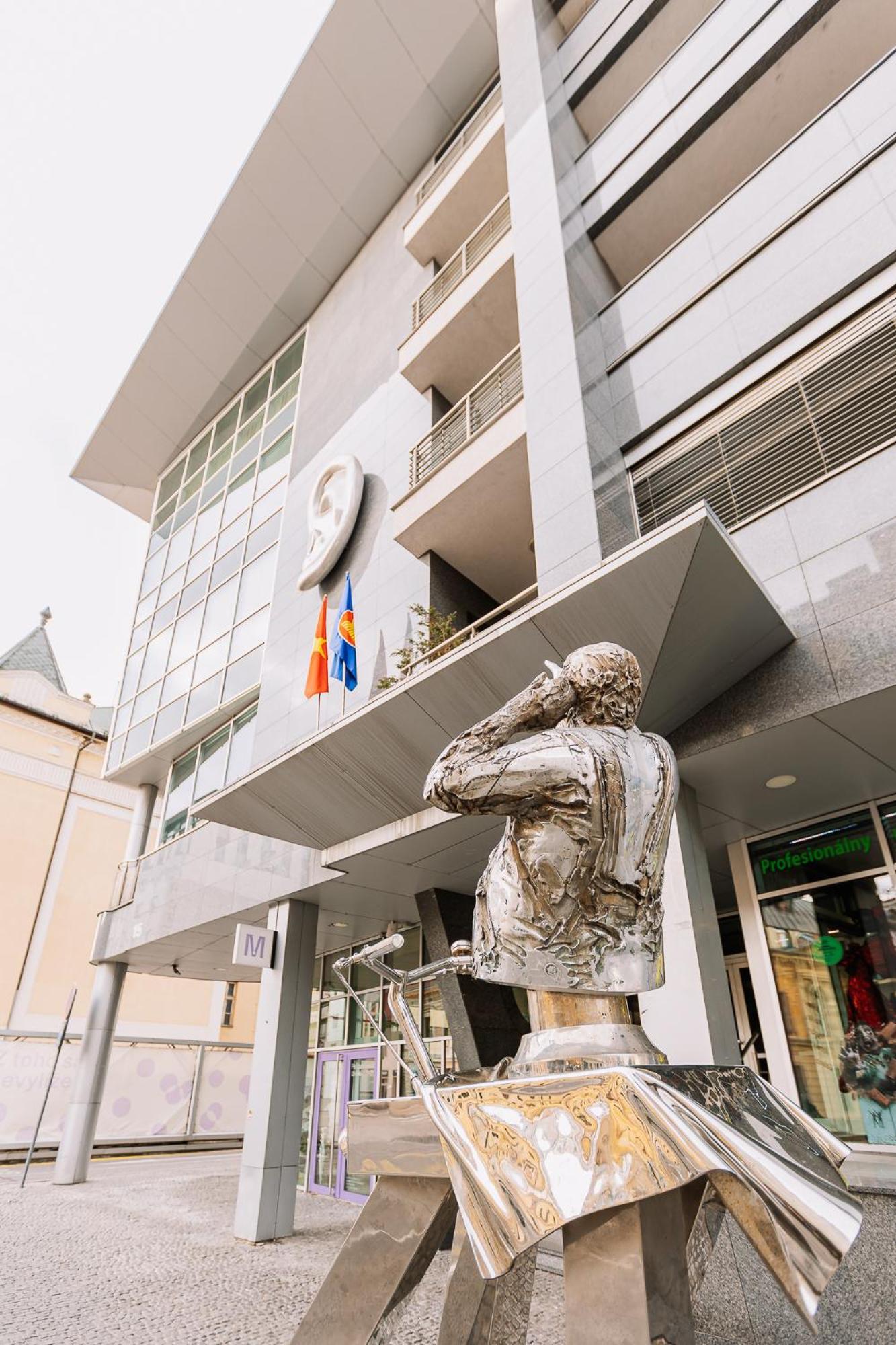 Skau 1 Old Town Family & Business Apartment Free Parking Bratislava Exterior photo